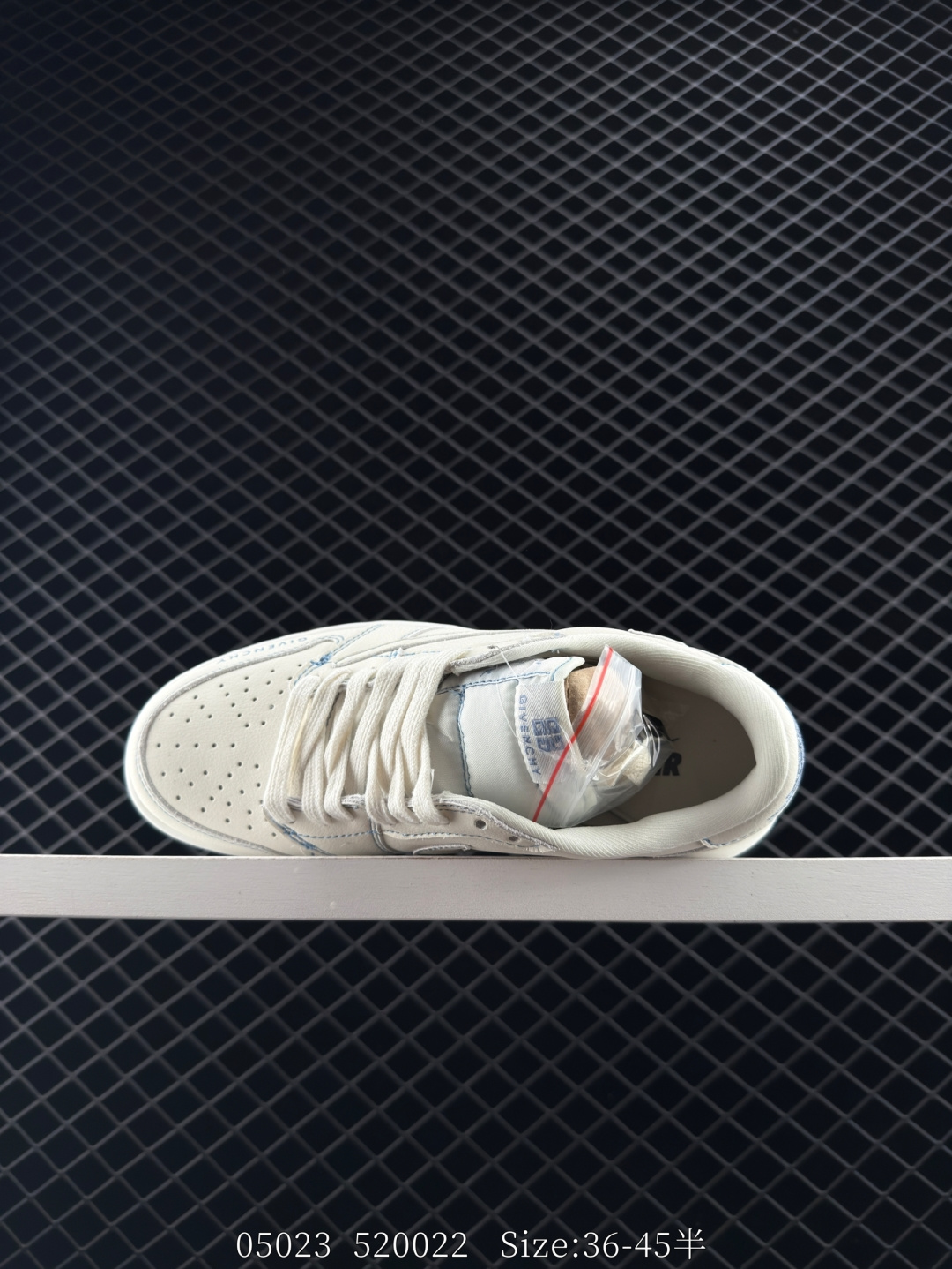 Travis Scott x Air Jordan 1 ” Reverse Mocha “